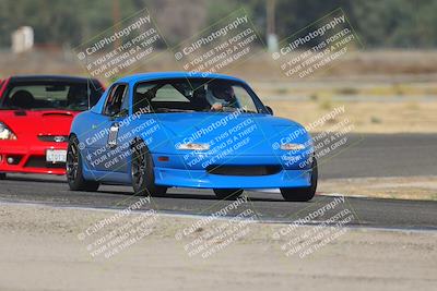 media/Sep-20-2025-Extreme Speed (Sat) [[1fcc23683c]]/Orange (Mid Intermediate)/Session 1 (Sunset)/